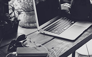 腾讯2025年游戏营收同比增长22%，长青、出海、AI驱动游戏业务增长